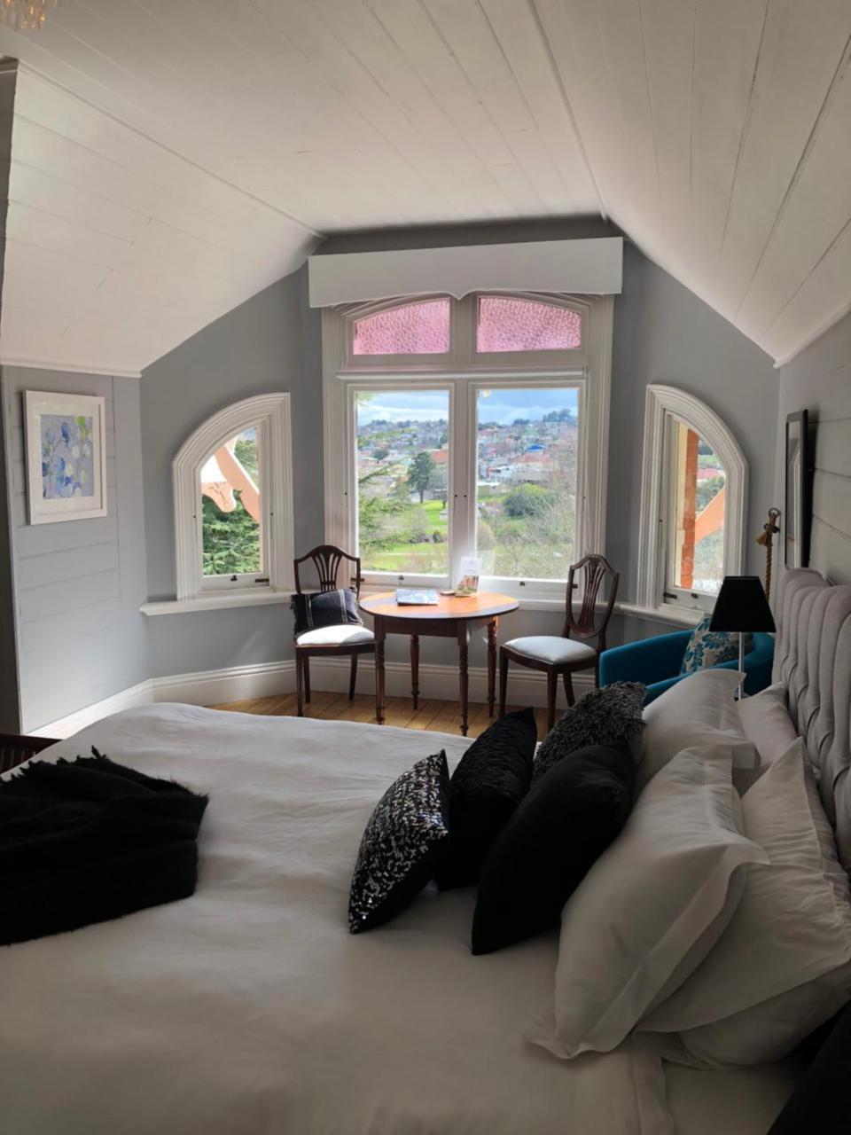 Arcoona Manor Bed and Breakfast Deloraine Εξωτερικό φωτογραφία